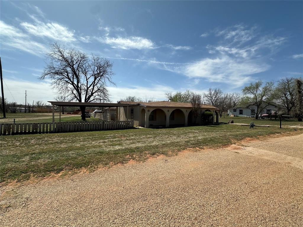 703 W Avenue B Property Photo