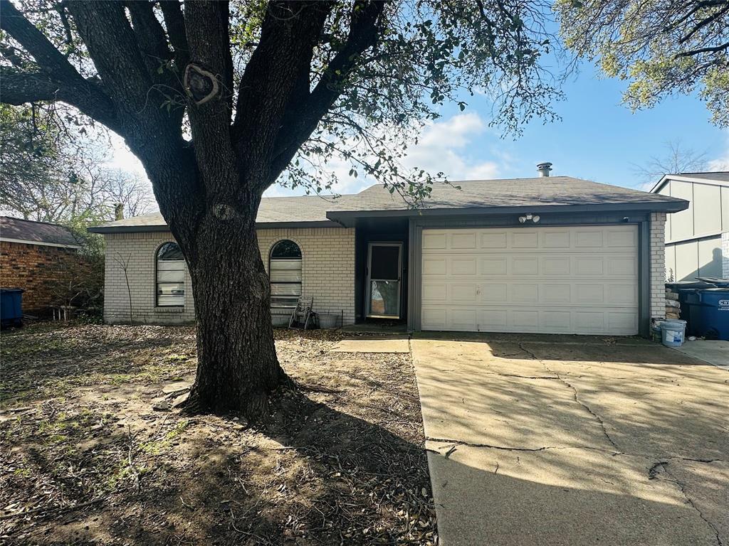 548 Hawthorne Drive Property Photo