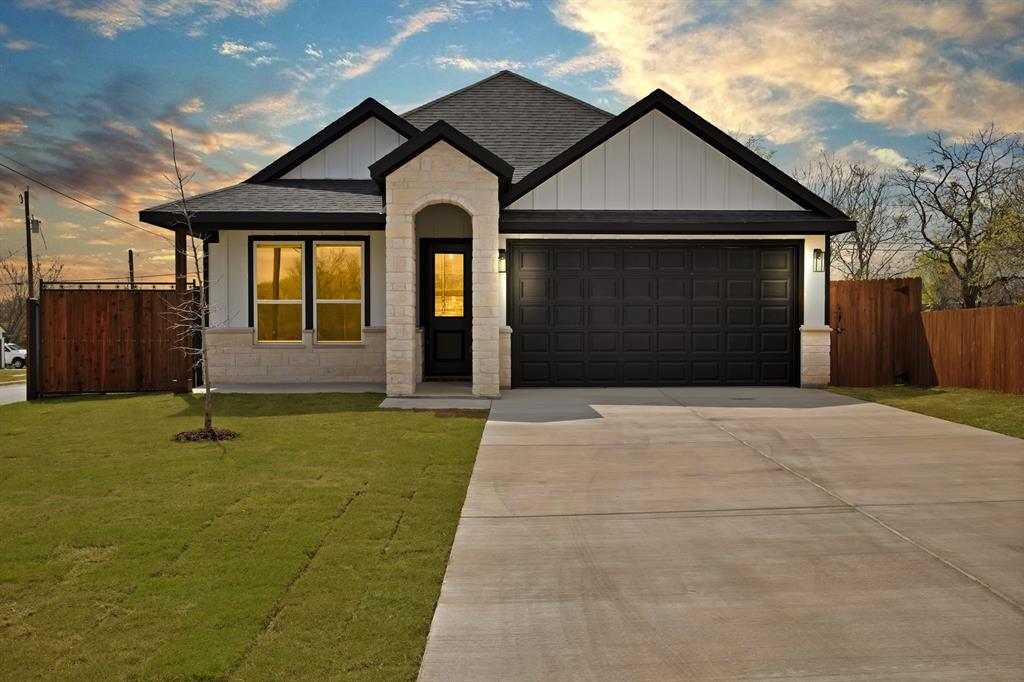 Arlngtnhts Real Estate Listings Main Image