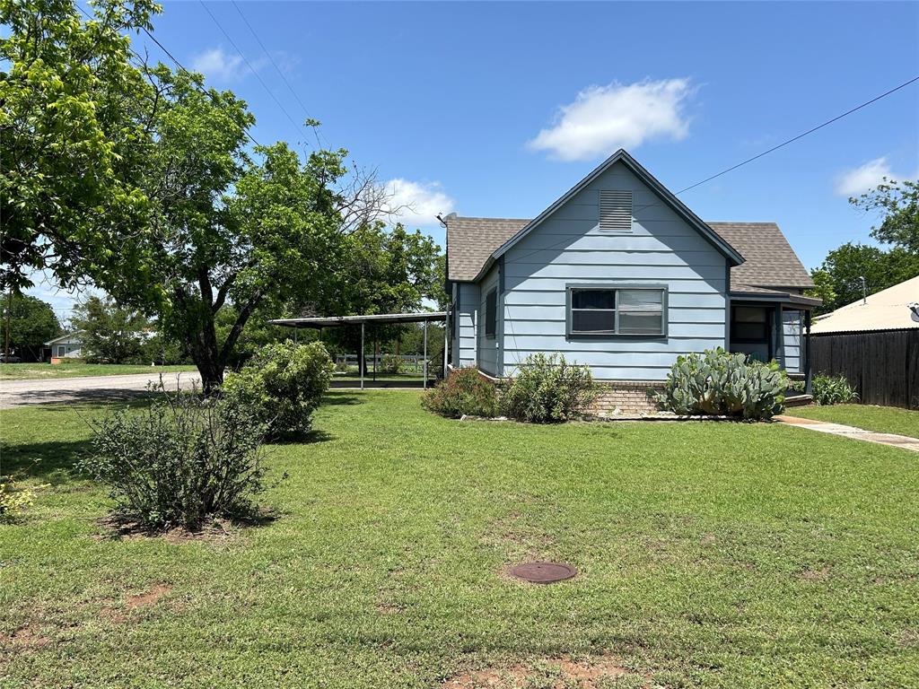 1410 W Sixth Street Property Photo