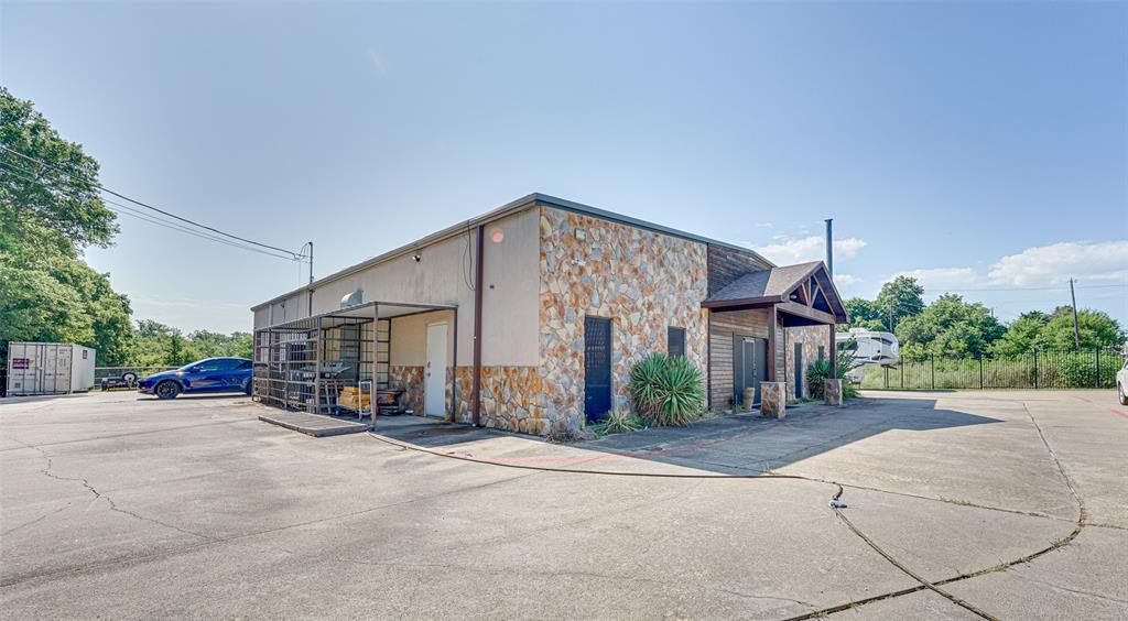 650 S Interstate 35 Road Property Photo 24