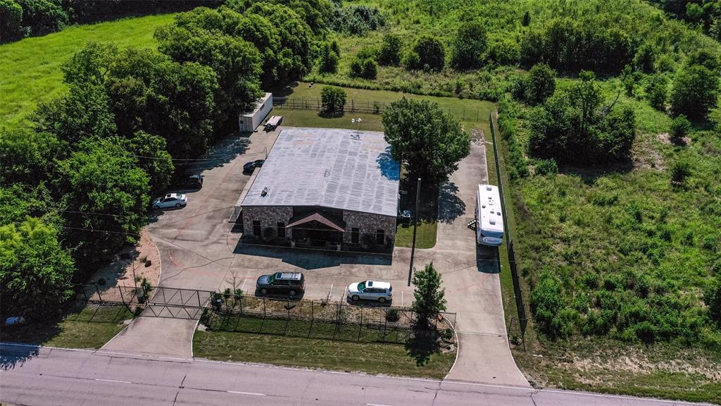 650 S Interstate 35 Road Property Photo 25