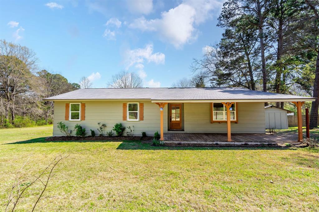 135 County Road 1105 Property Photo