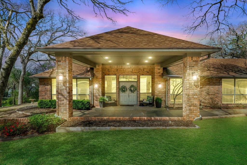 318 Crestview Lane Property Photo