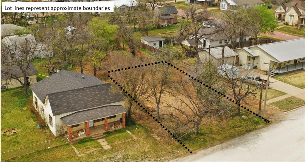 904 Avenue H Property Photo