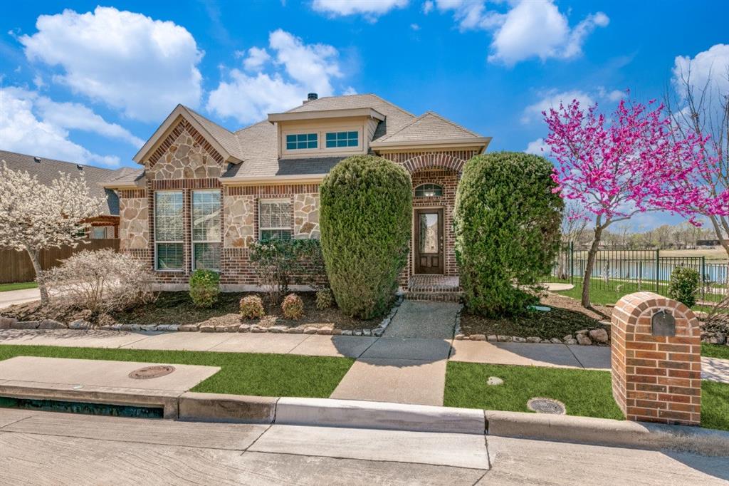 1802 Sanderlain Lane Property Photo
