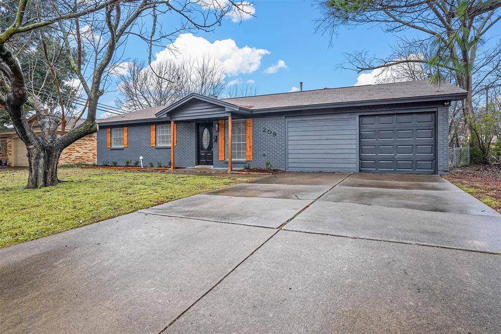 209 Nw Jill Ann Drive Property Photo