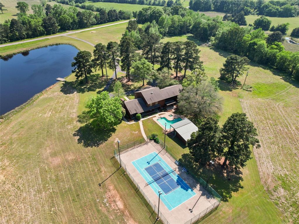 1173 Fm 130 Property Photo