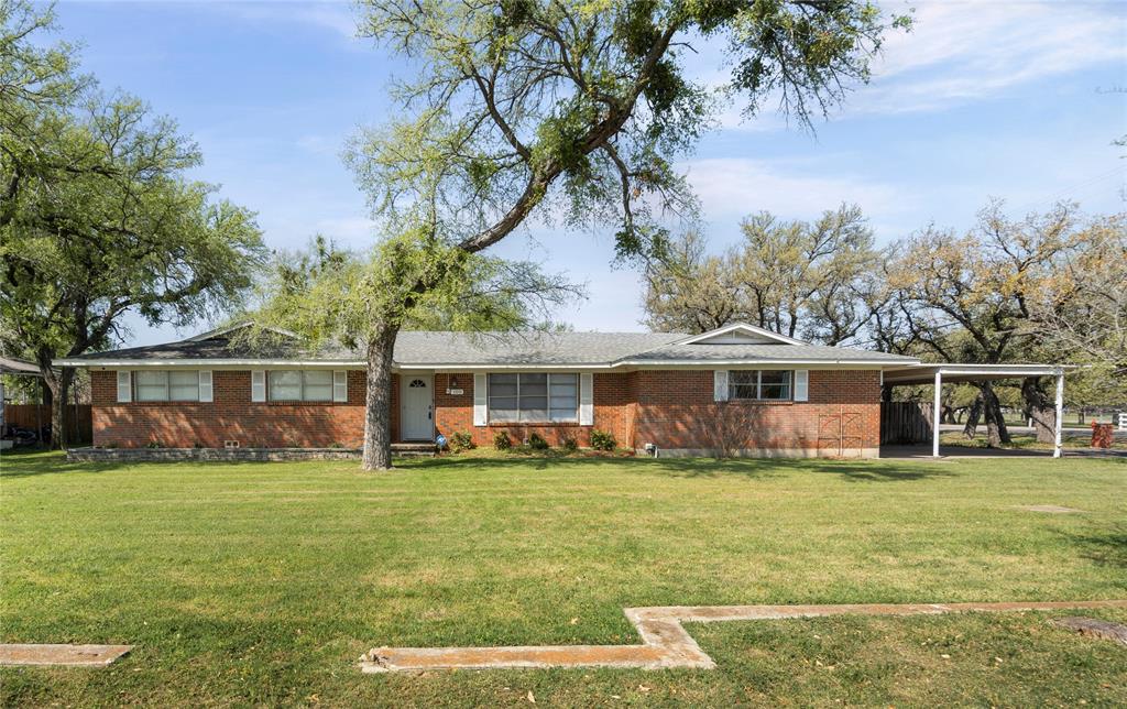 100 Paint Brush Road Property Photo