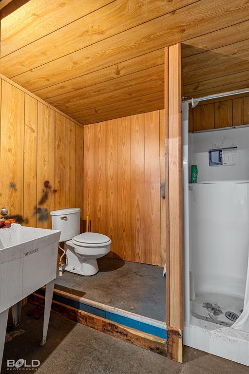 1615 E Texas Street Property Photo 13