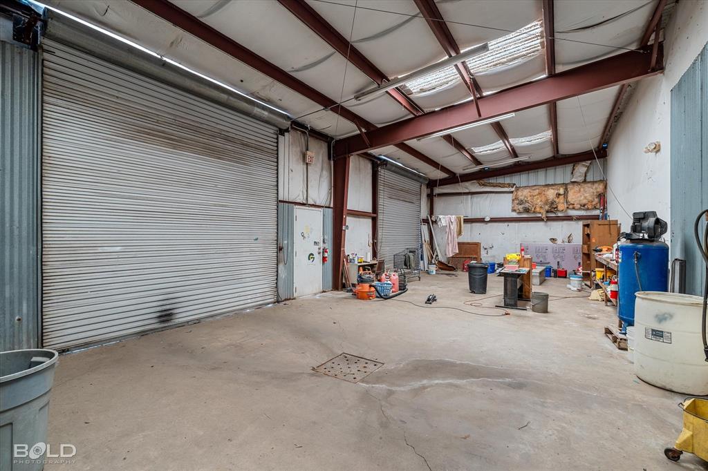 1615 E Texas Street Property Photo 17