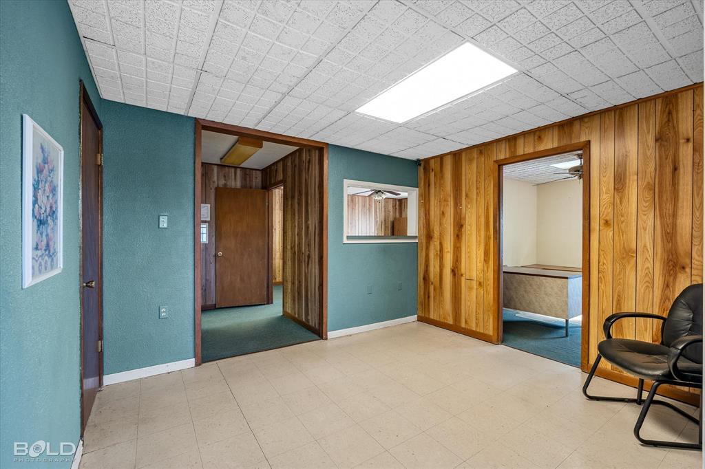 1615 E Texas Street Property Photo 28