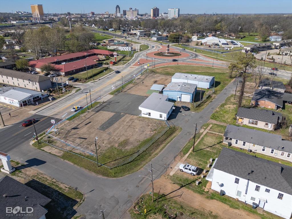 1615 E Texas Street Property Photo 33