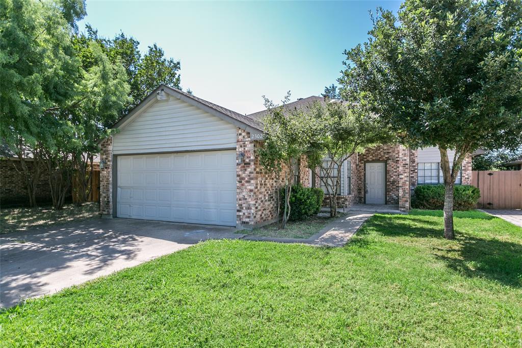 2302 Gladstone Drive Property Photo