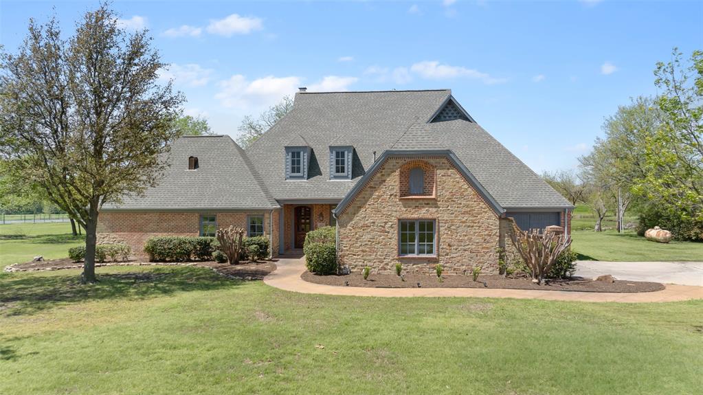2070 Quail Run Road Property Photo 2