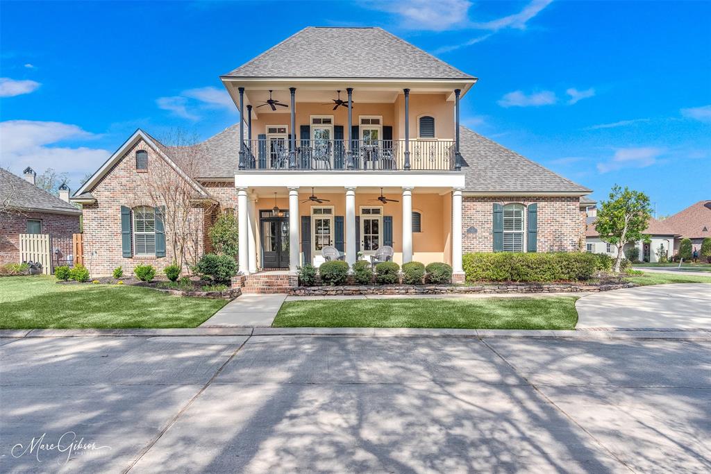 8020 Twisted Oaks Property Photo