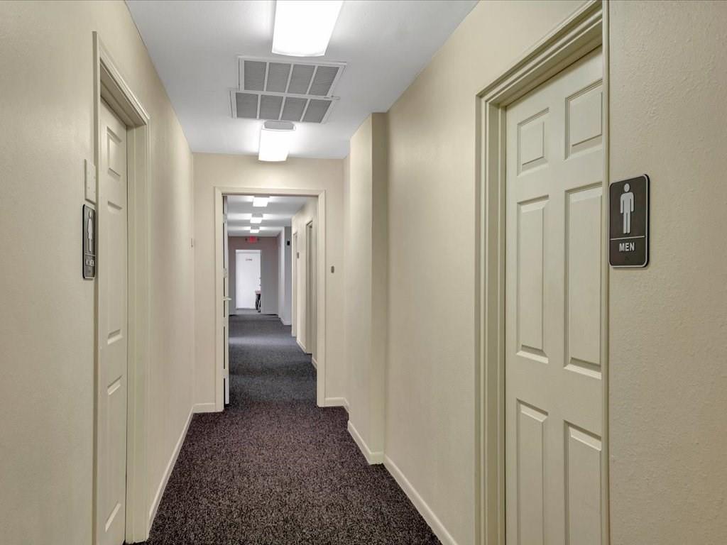 1405 S Chestnut Street Property Photo 11