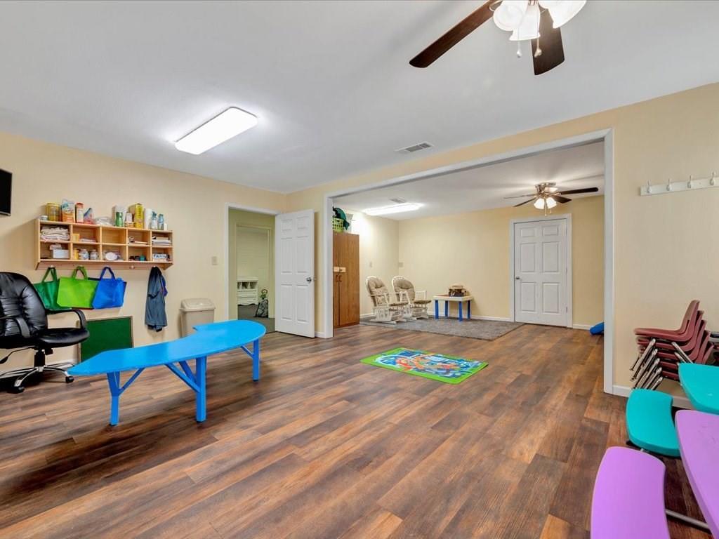 1405 S Chestnut Street Property Photo 13