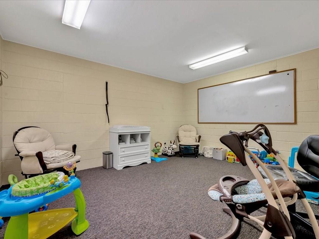 1405 S Chestnut Street Property Photo 14
