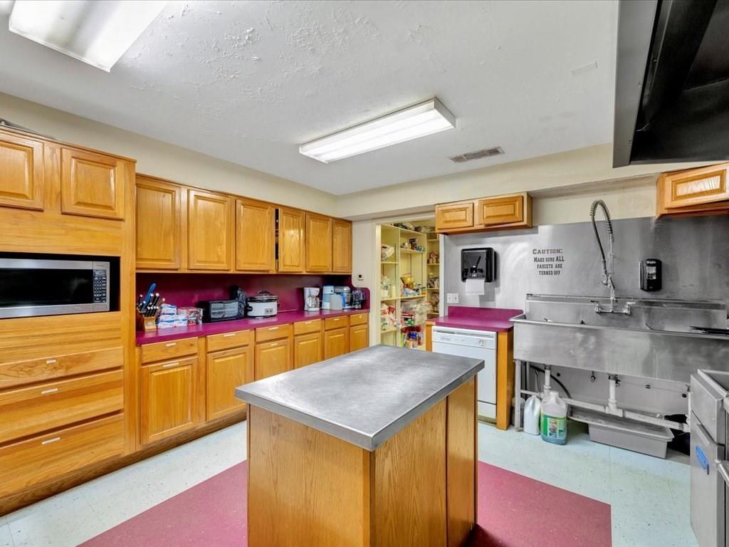 1405 S Chestnut Street Property Photo 23