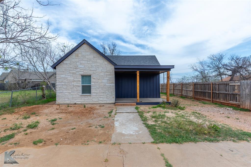 1657 Orange Street Property Photo