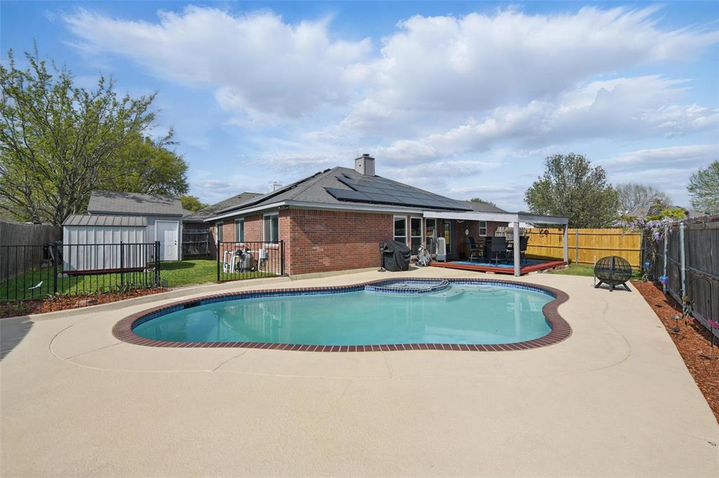 1008 Miles Avenue Property Photo 1