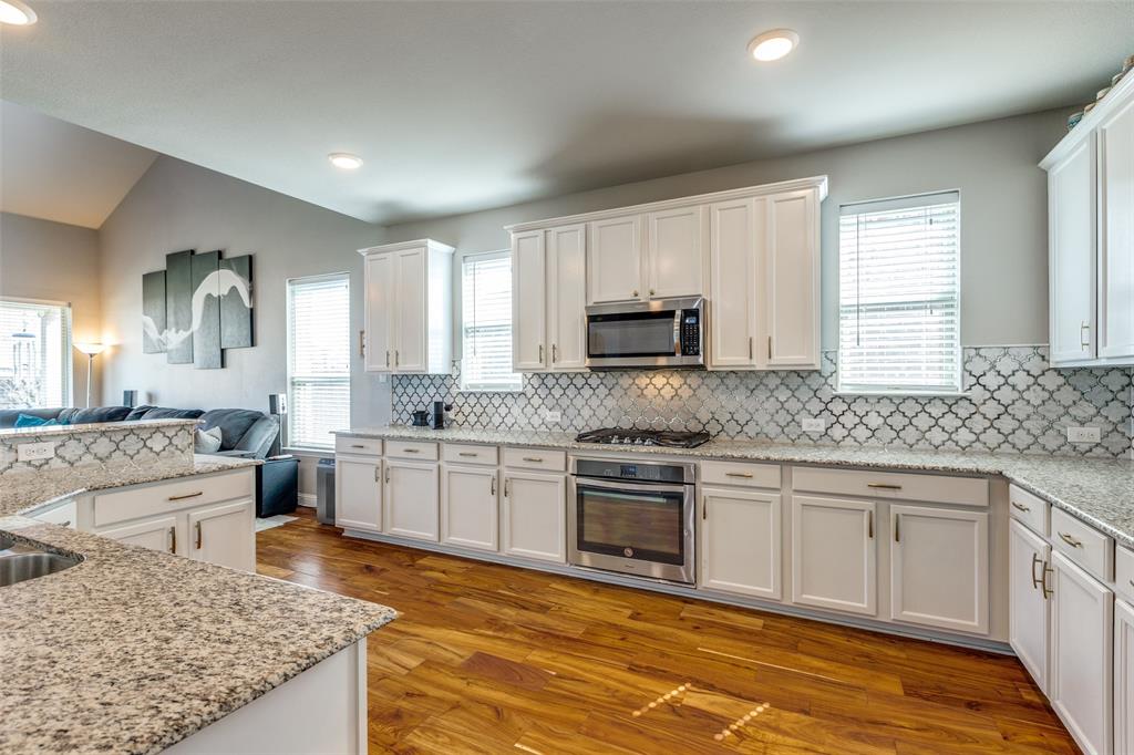 905 Bird Creek Drive Property Photo 1