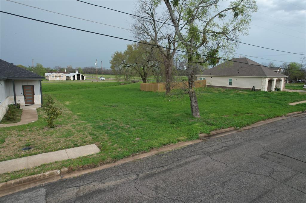 3108 Gillespie Street Property Photo 11