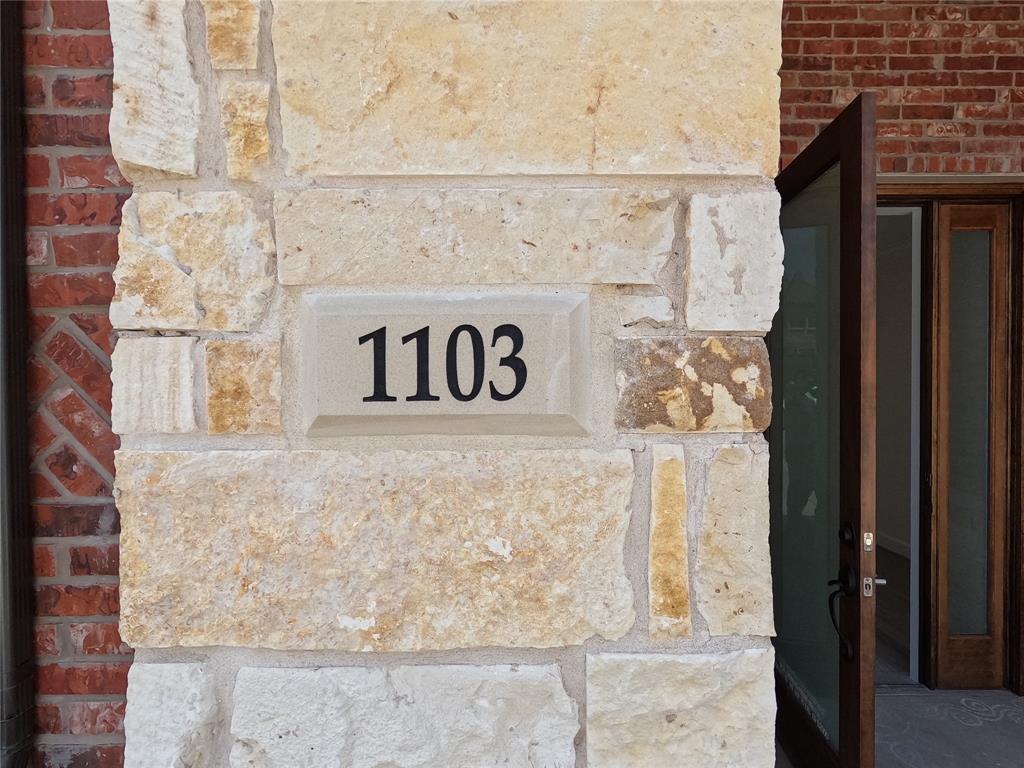 400 Stonebrook Parkway Property Photo 3