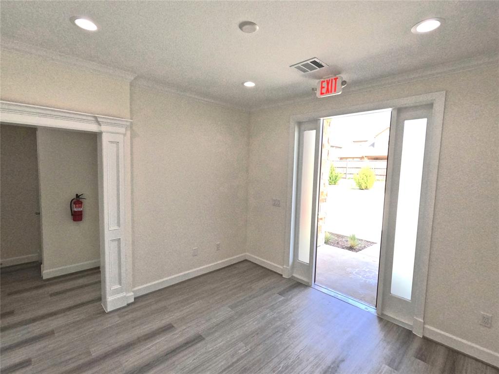 400 Stonebrook Parkway Property Photo 5