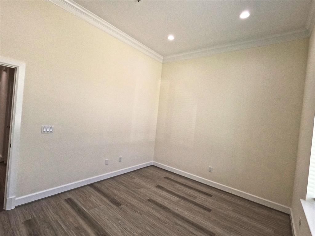 400 Stonebrook Parkway Property Photo 16