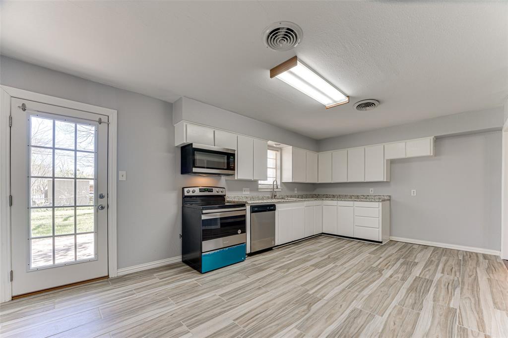 1805 Austin Drive Property Photo 1