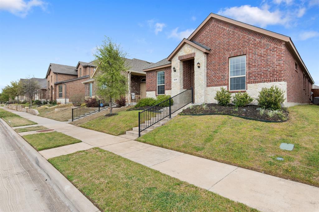 2173 Olivereta Drive Property Photo 1