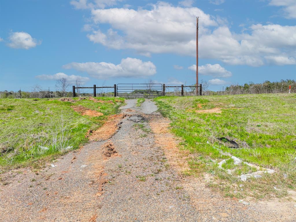 425 Fm 3251 Property Photo 18