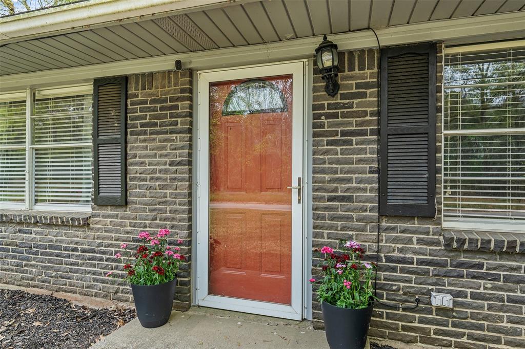 2102 Dwain Street Property Photo