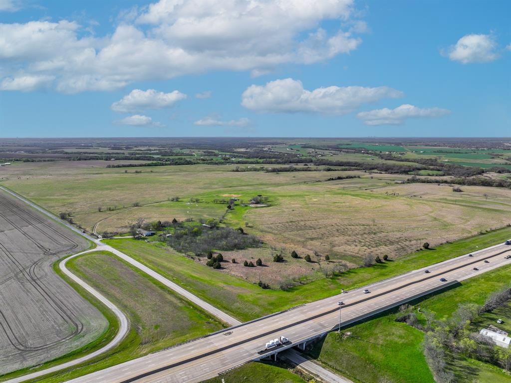 0 N Interstate Highway 35 Property Photo 4