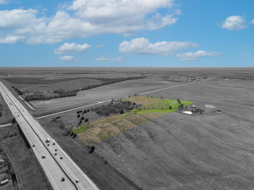 0 N Interstate Highway 35 Property Photo 9