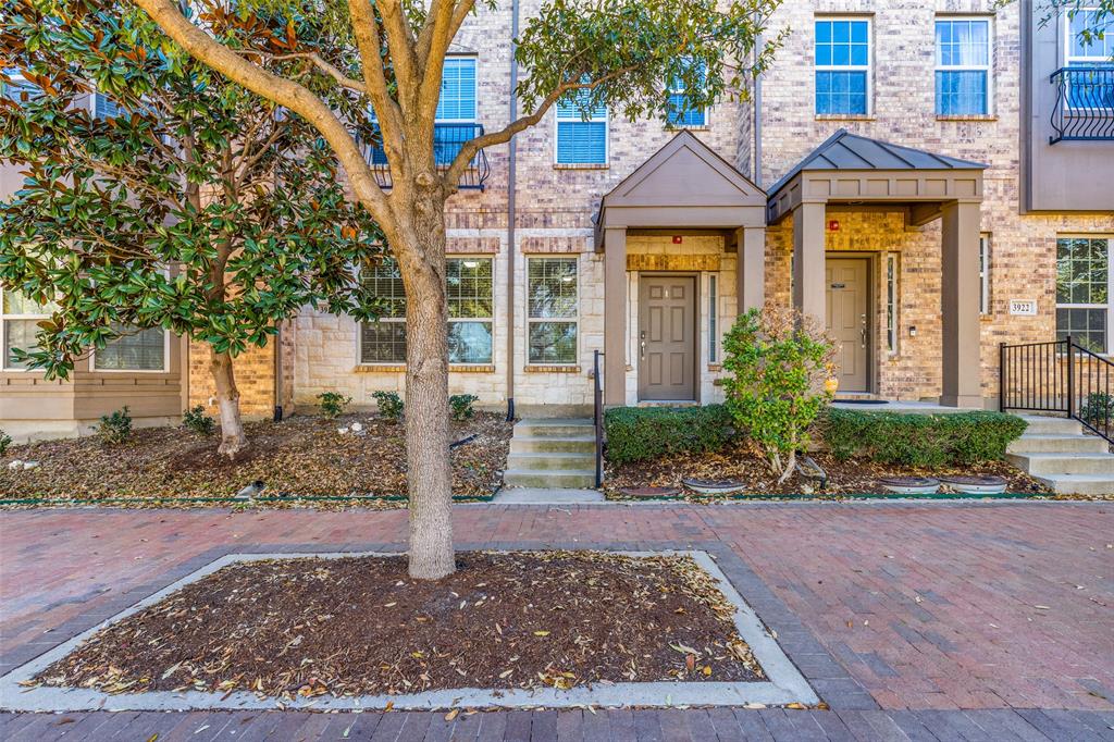 Addison Real Estate Listings Main Image