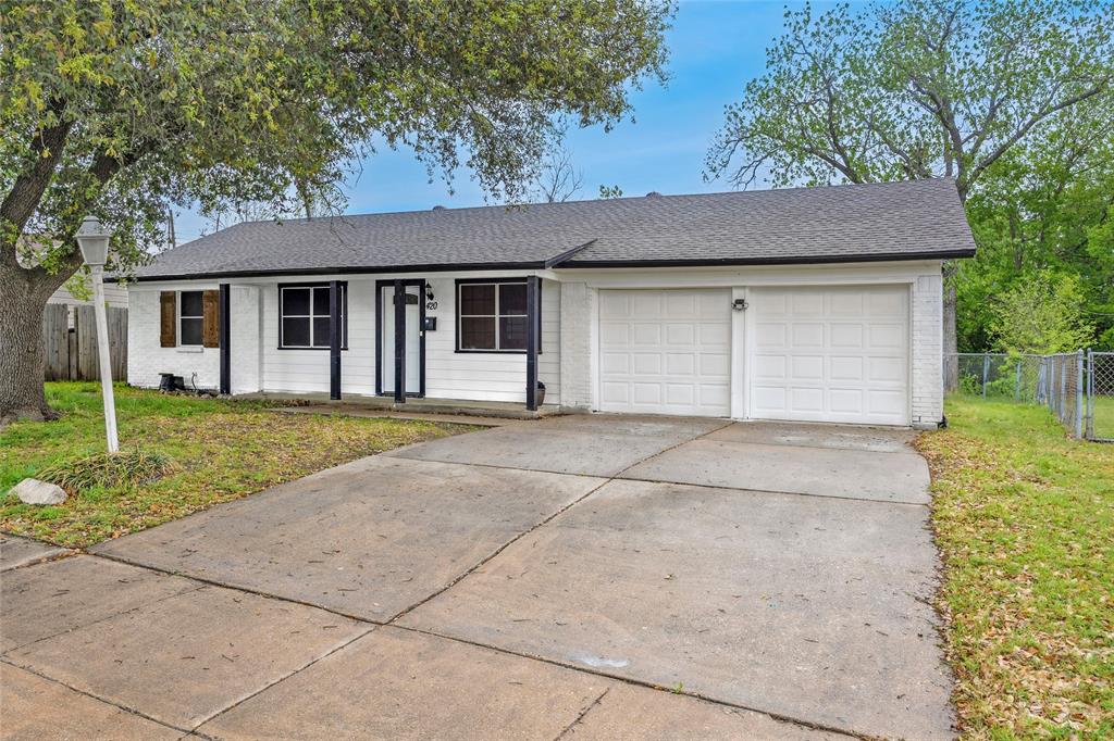 420 Langley Avenue Property Photo