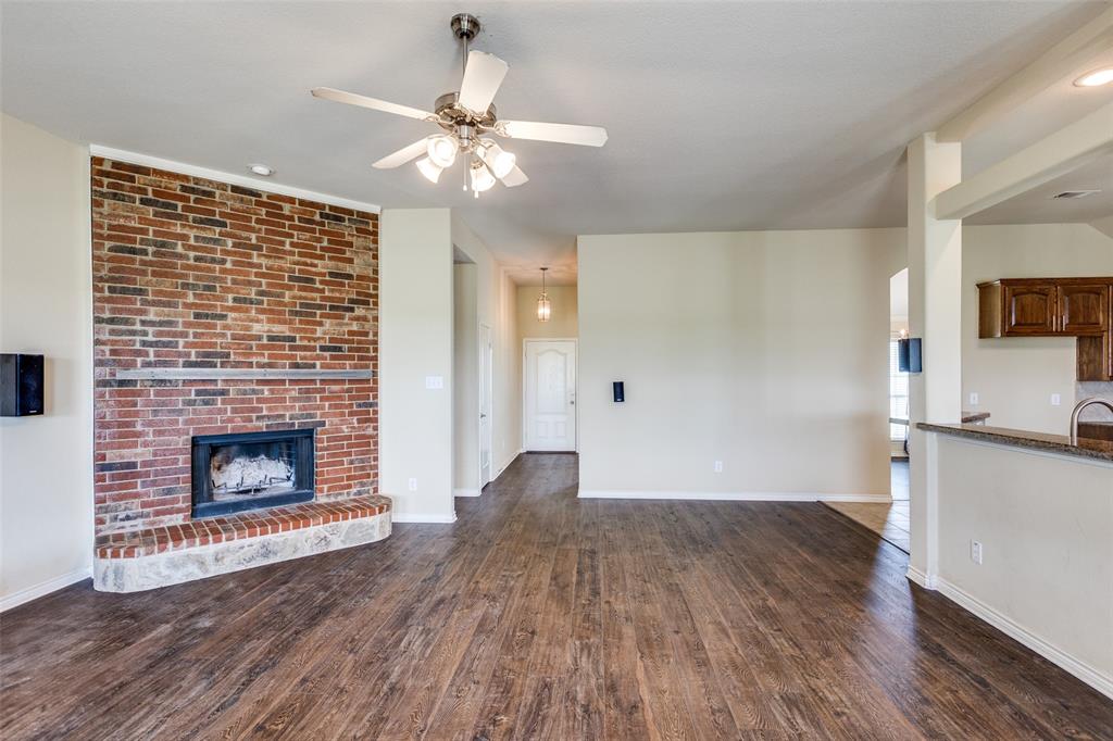 958 Harmony Circle Property Photo 5