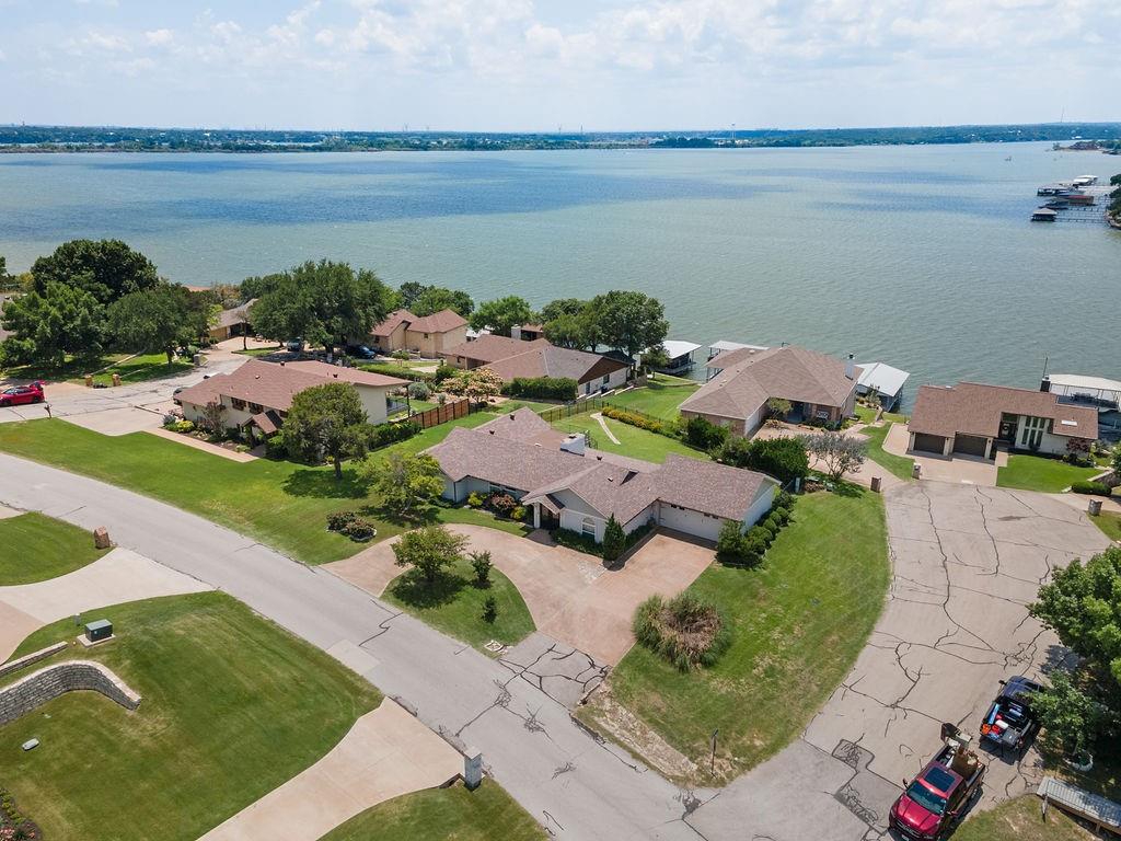4301 Crescent Drive Property Photo