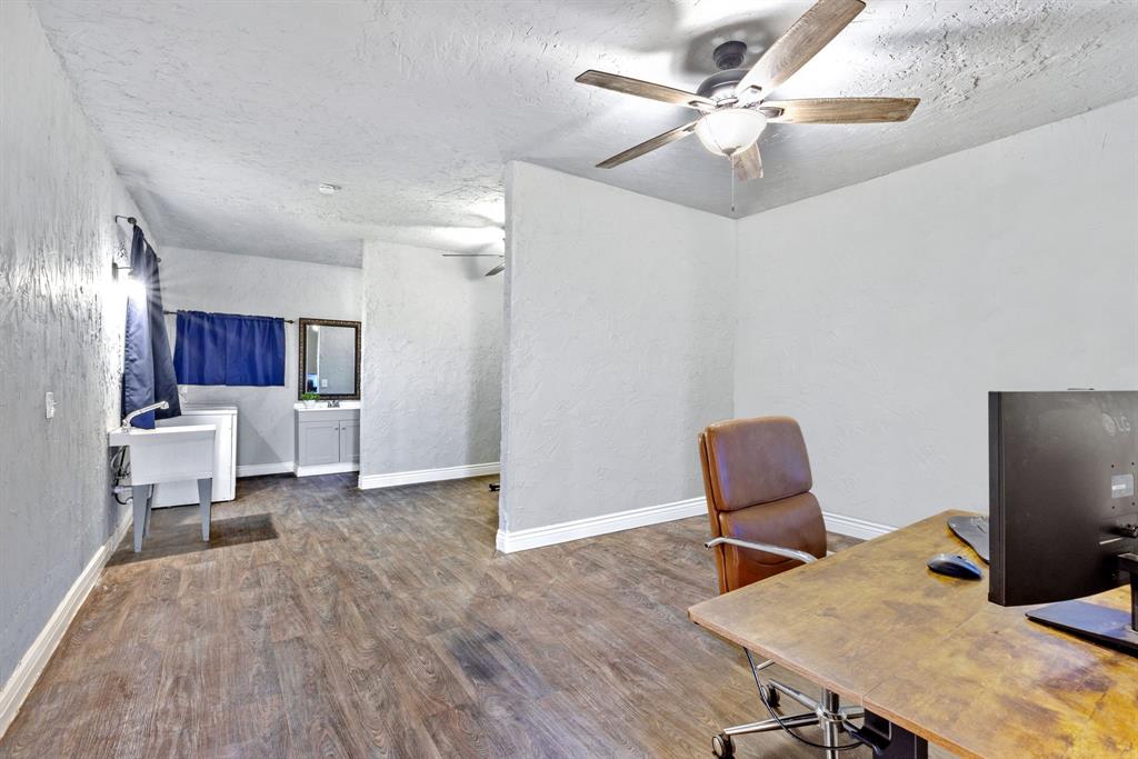 4957 County Road 3521 Property Photo 26