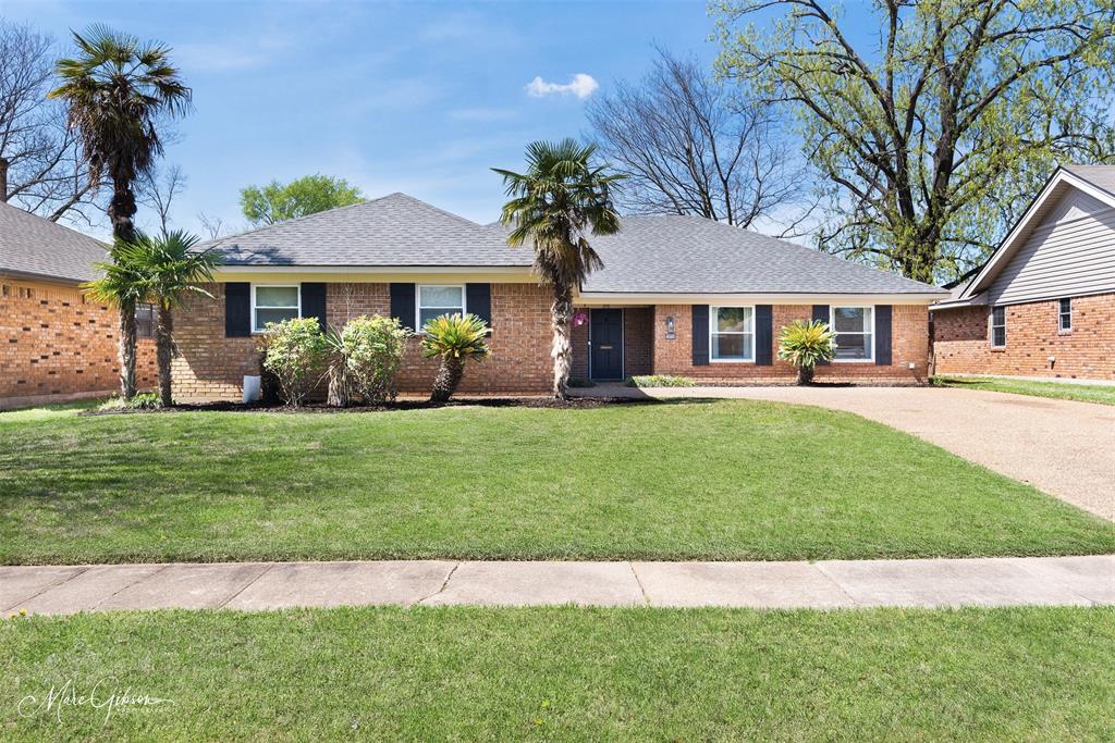 10024 Village Green Drive Property Photo