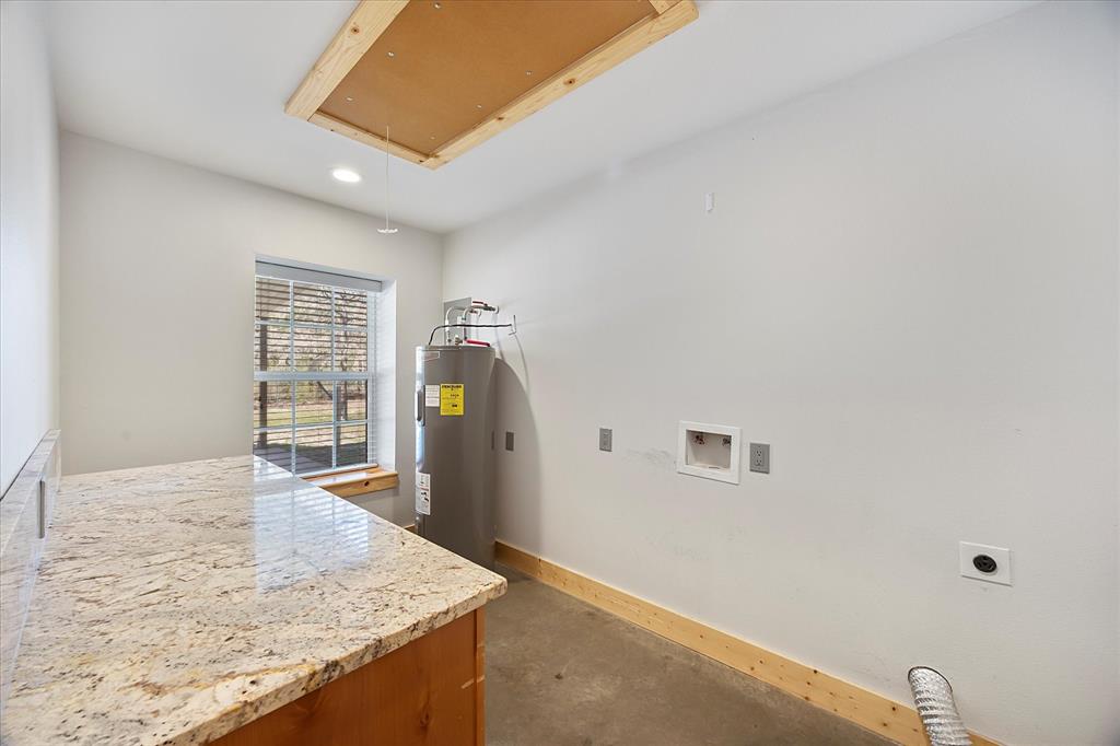 3591 County Road 2512 Property Photo 15