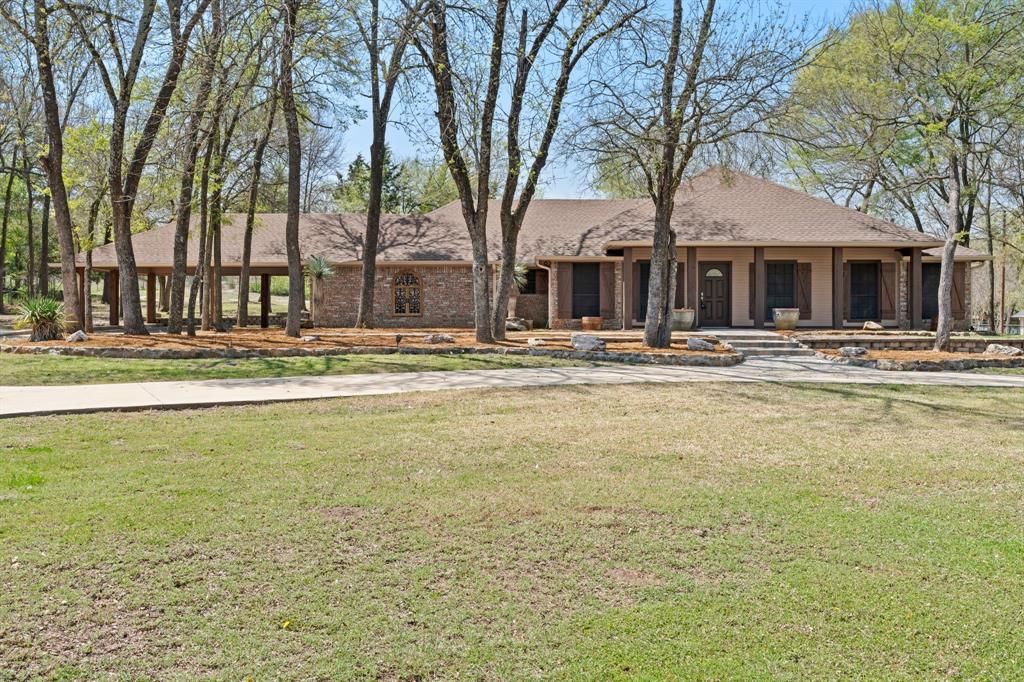 1046 E Woodridge Road Property Photo