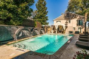 7736 Meadow Road Property Photo