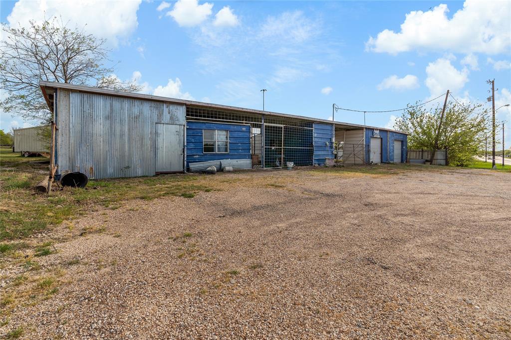 500 Corsicana Highway Property Photo 11