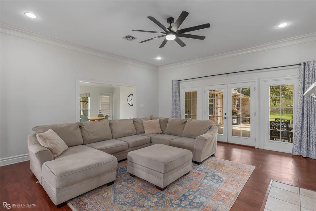 521 Lovers Landing Property Photo 6