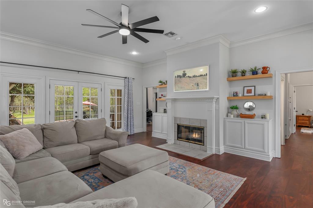 521 Lovers Landing Property Photo 7