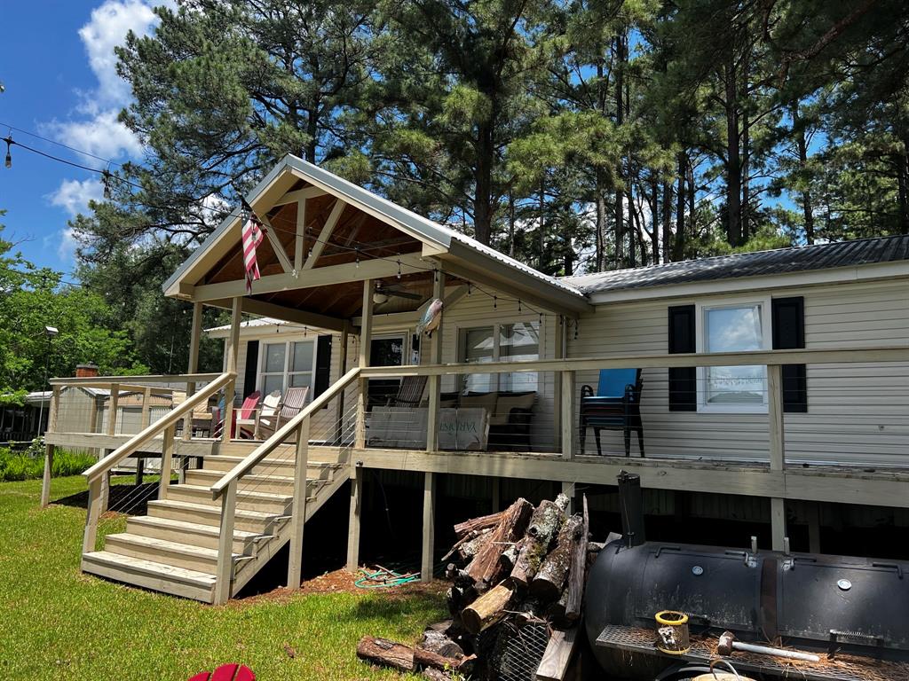 1523 Harmon Loop Property Photo 2